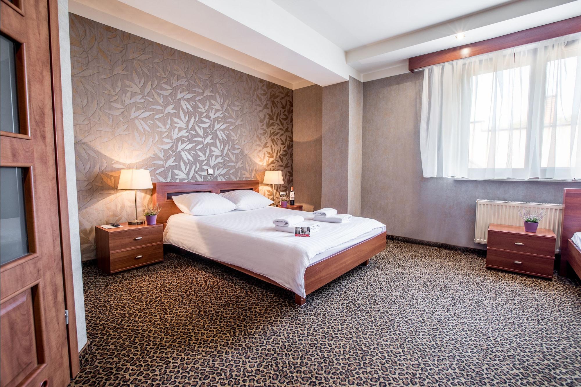 Hotel Diament Vacanza Katowice - Siemianowice Семяновице-Слёнске Экстерьер фото